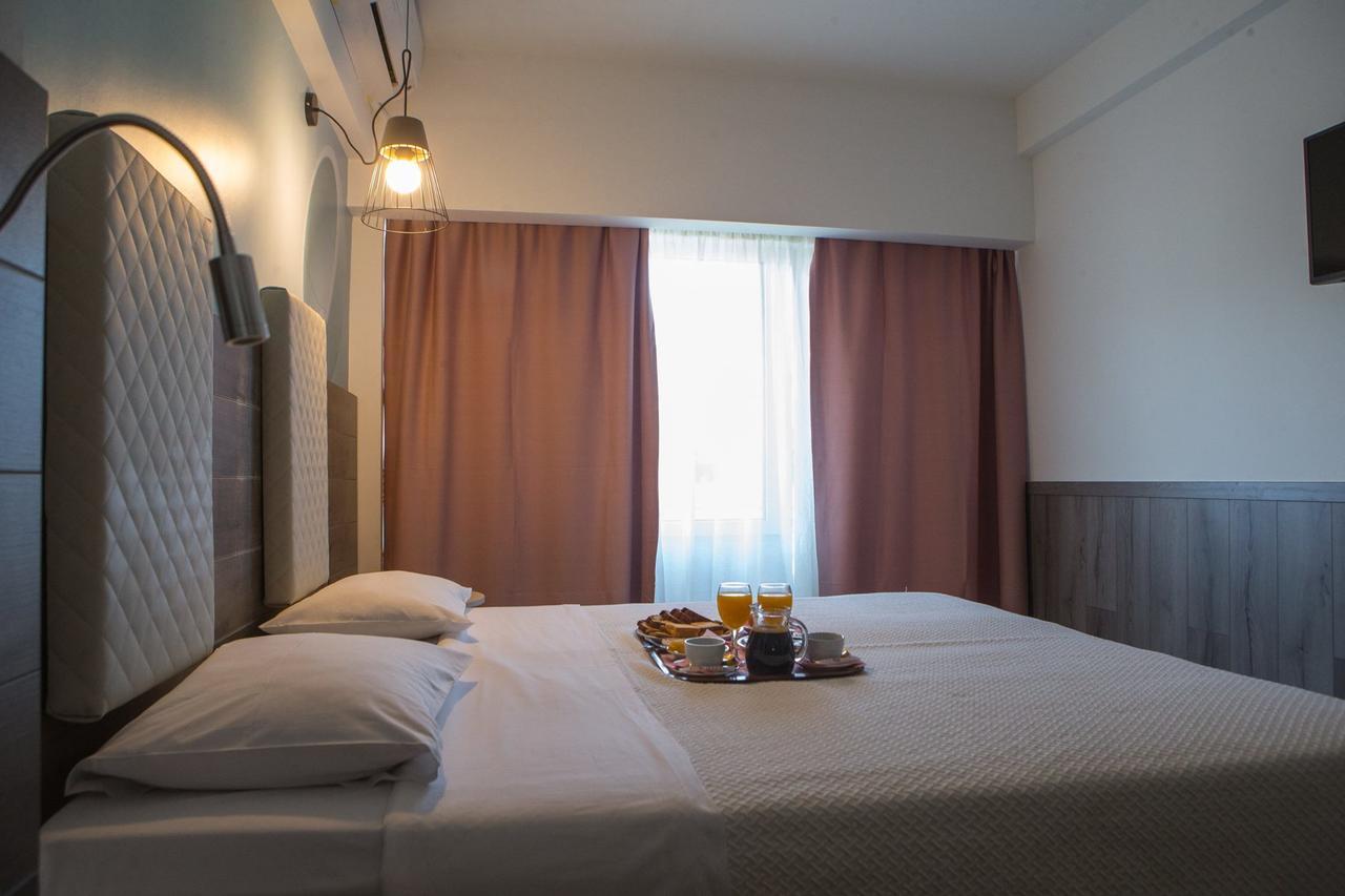 Metropolitan Hotel Солун Екстериор снимка